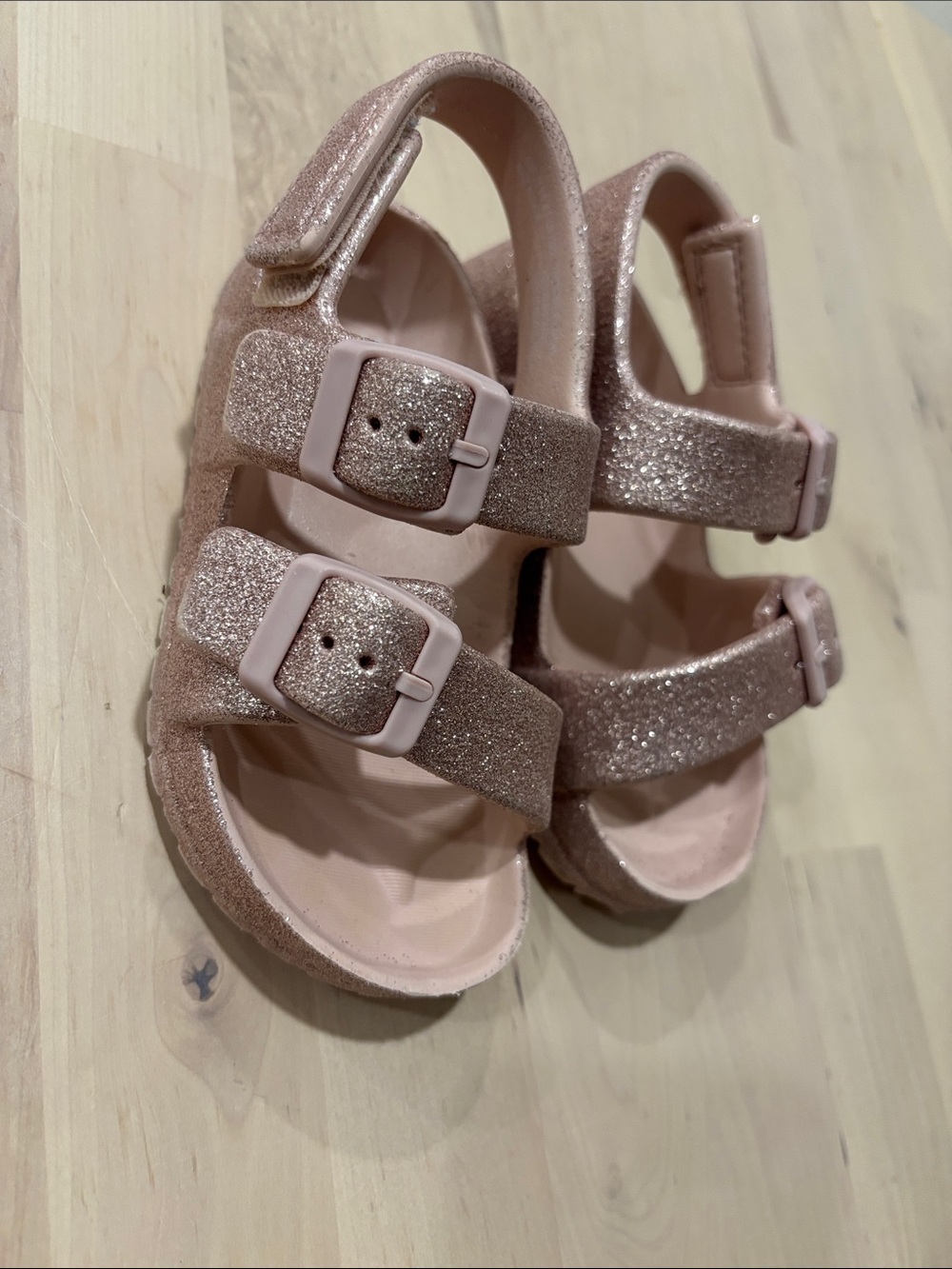 H&M little girls light pink glittery pool sandals 8.5